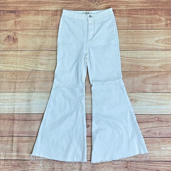 We The Free People Flare Pants Size 26 High Waist Wide Leg Raw Hem Winter White - Picture 1 of 10